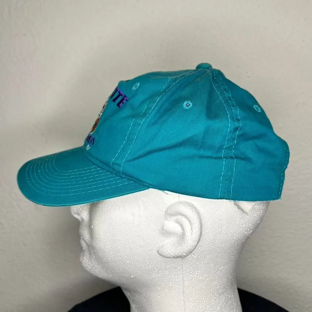 Vintage Charlotte Hornets adjustable snapback hat